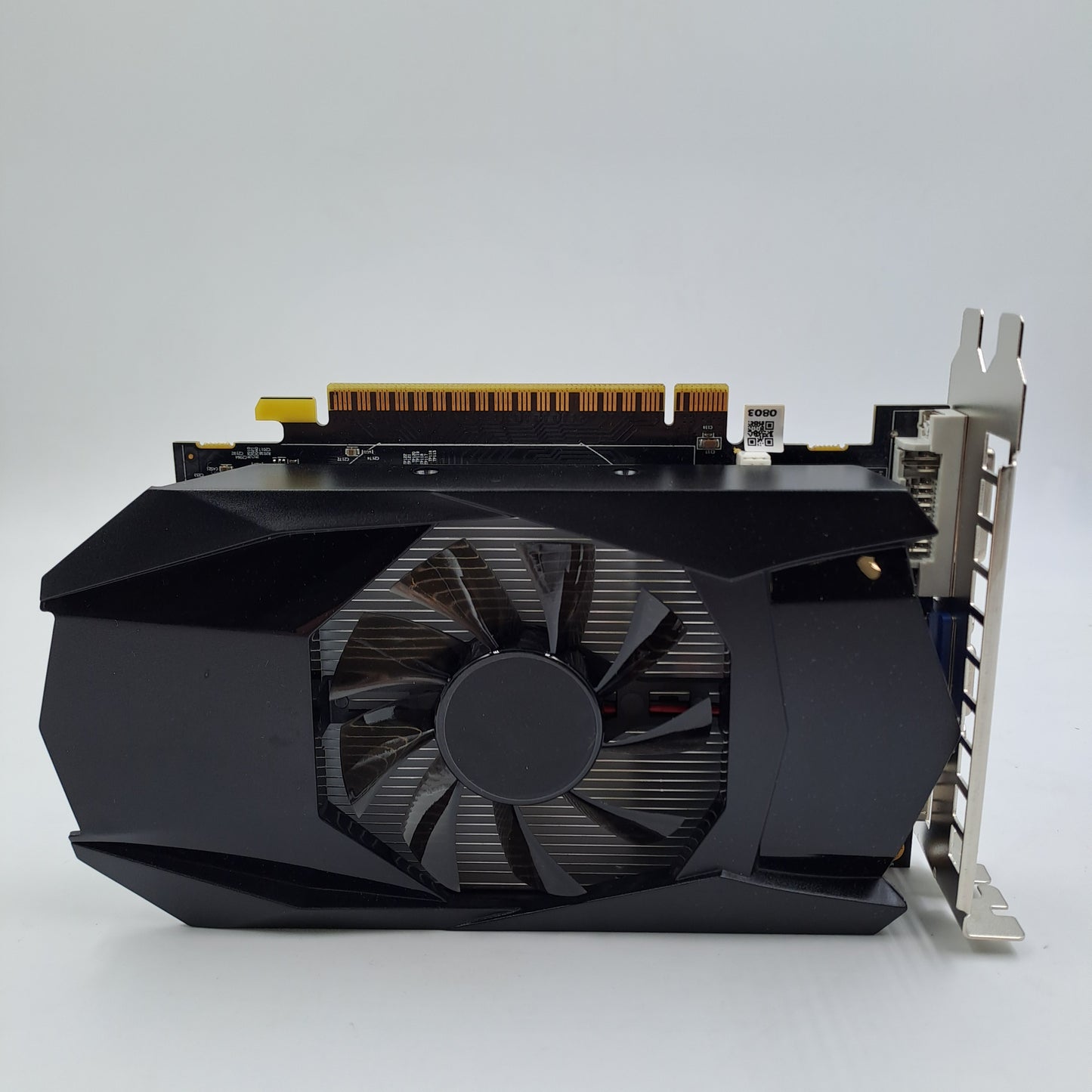 Zunate HD7670 4GB GDDR5 – Scheda Video