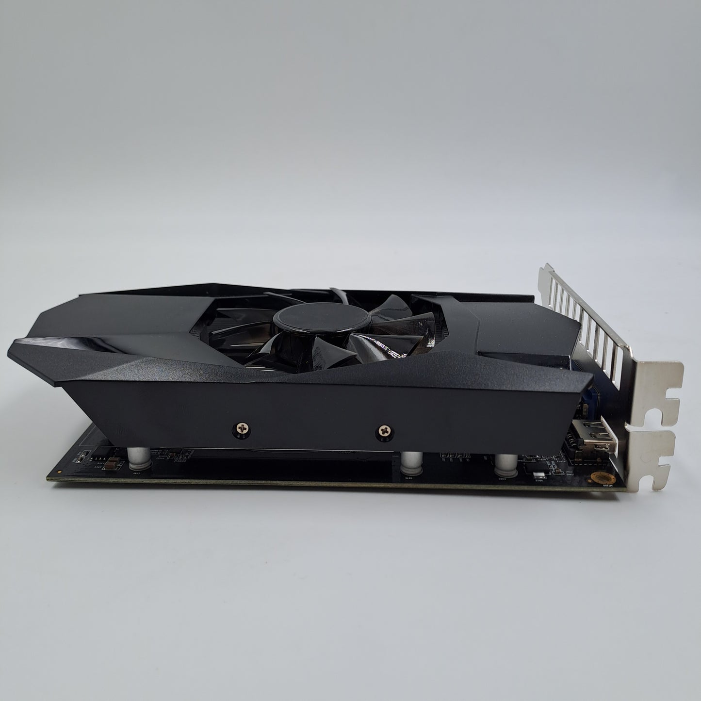 Zunate HD7670 4GB GDDR5 – Scheda Video