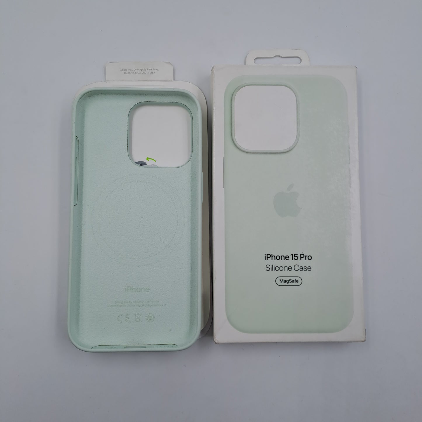 Cover in Silicone Apple per iPhone 15 Pro con MagSafe