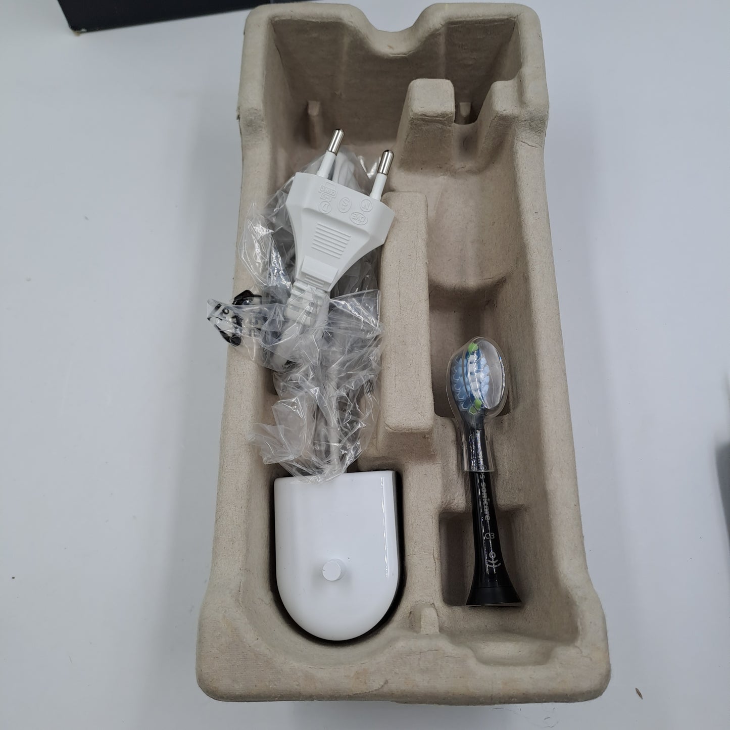 Philips Sonicare 4300 ProtectiveClean HX6800 Sonic Electric Toothbrush with Pressure Sensor