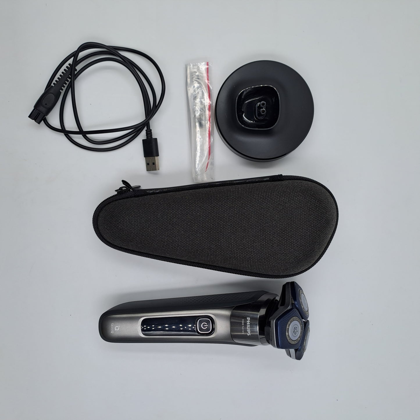 Philips Series 7000 S7887 – SkinIQ Men's Electric Shaver with Charging Base