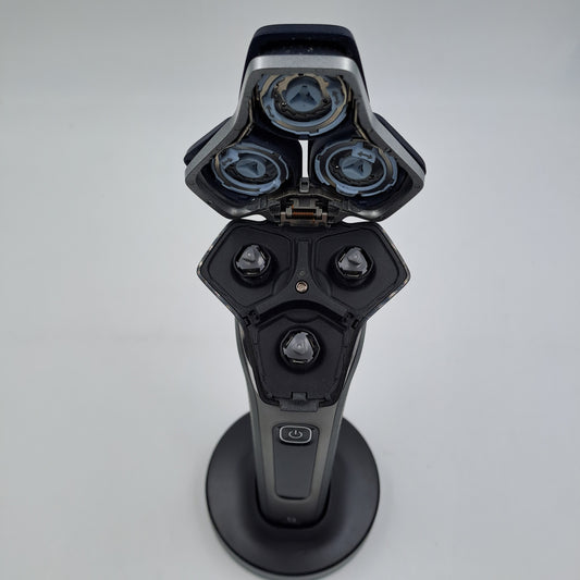 Philips Serie 7000 S7887 – Rasoio Elettrico Uomo SkinIQ con Base di Ricarica