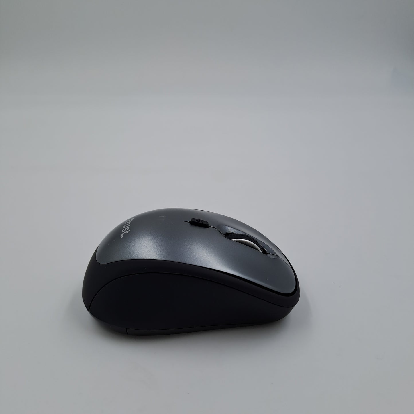 Trust Yuki Silent Mouse Wireless – Quiet Wireless Mouse with USB Receiver