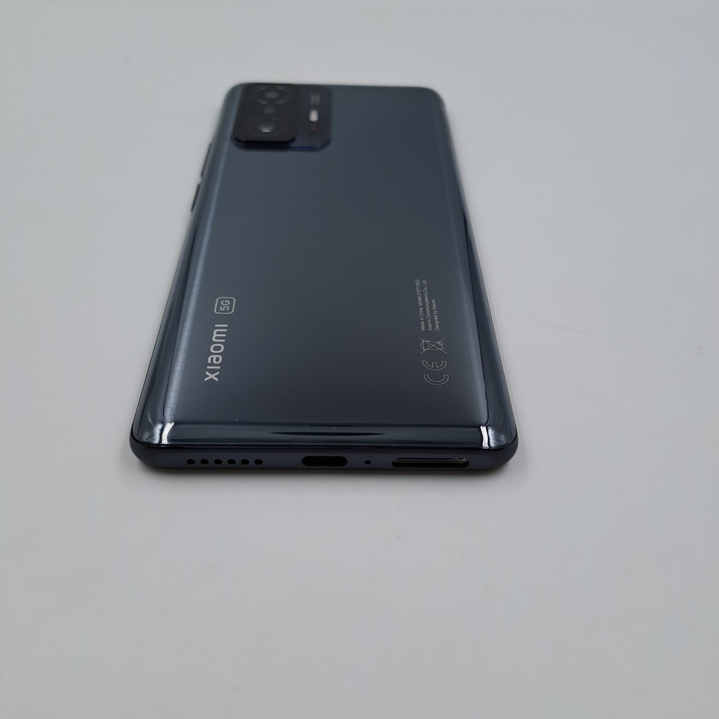 Xiaomi 11T Pro 128Go 8Go RAM 5G Gris Météorite avec boîte et accessoires d'origine