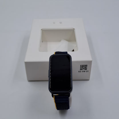 Pulsera inteligente Huawei Band 9 con correa de tela, pantalla AMOLED y seguimiento de la salud