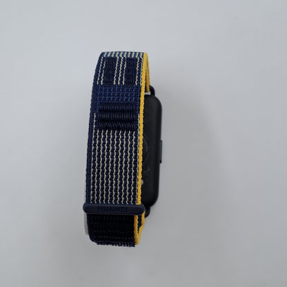 Pulsera inteligente Huawei Band 9 con correa de tela, pantalla AMOLED y seguimiento de la salud