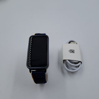 Pulsera inteligente Huawei Band 9 con correa de tela, pantalla AMOLED y seguimiento de la salud