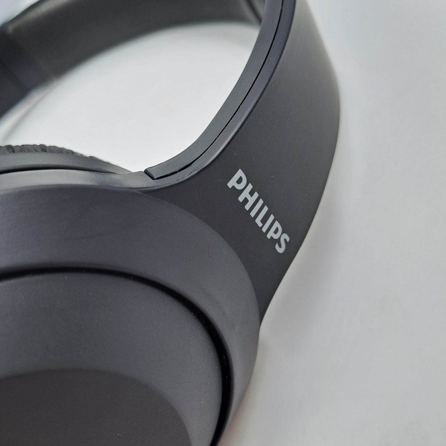 Auriculares supraaurales con cable Philips TAH2005 Serie 2000 (con conector de 3,5 mm y adaptador de 6,3 mm), cable de 2 m, caja original.