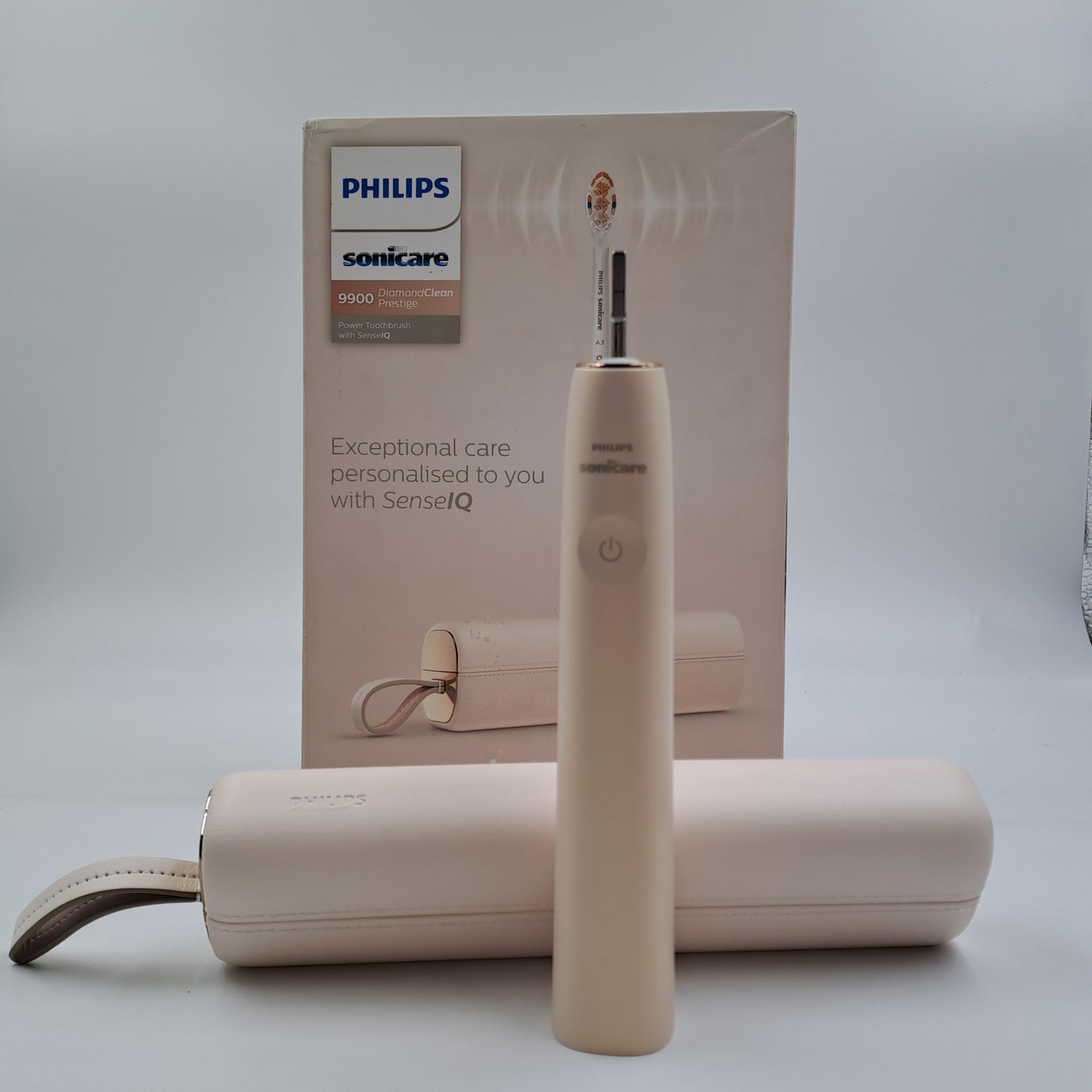 Cepillo de dientes eléctrico sónico Philips Sonicare 9900 Prestige Premium (champán, estuche USB y accesorios)