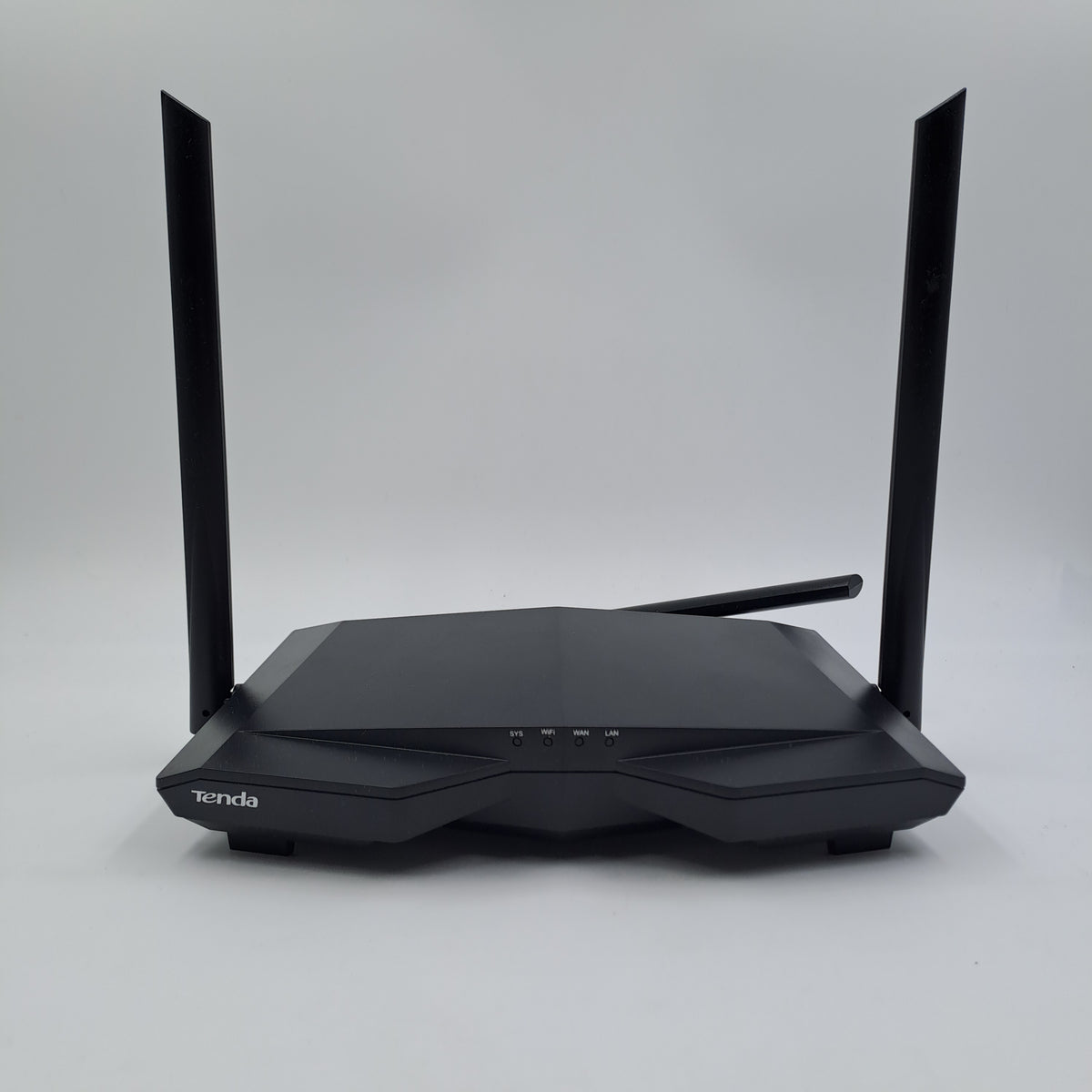 Tenda AC6 AC1200 Router WiFi Dual Band 2.4GHz 5GHz 4 Antenne Gigabit con Alimentatore