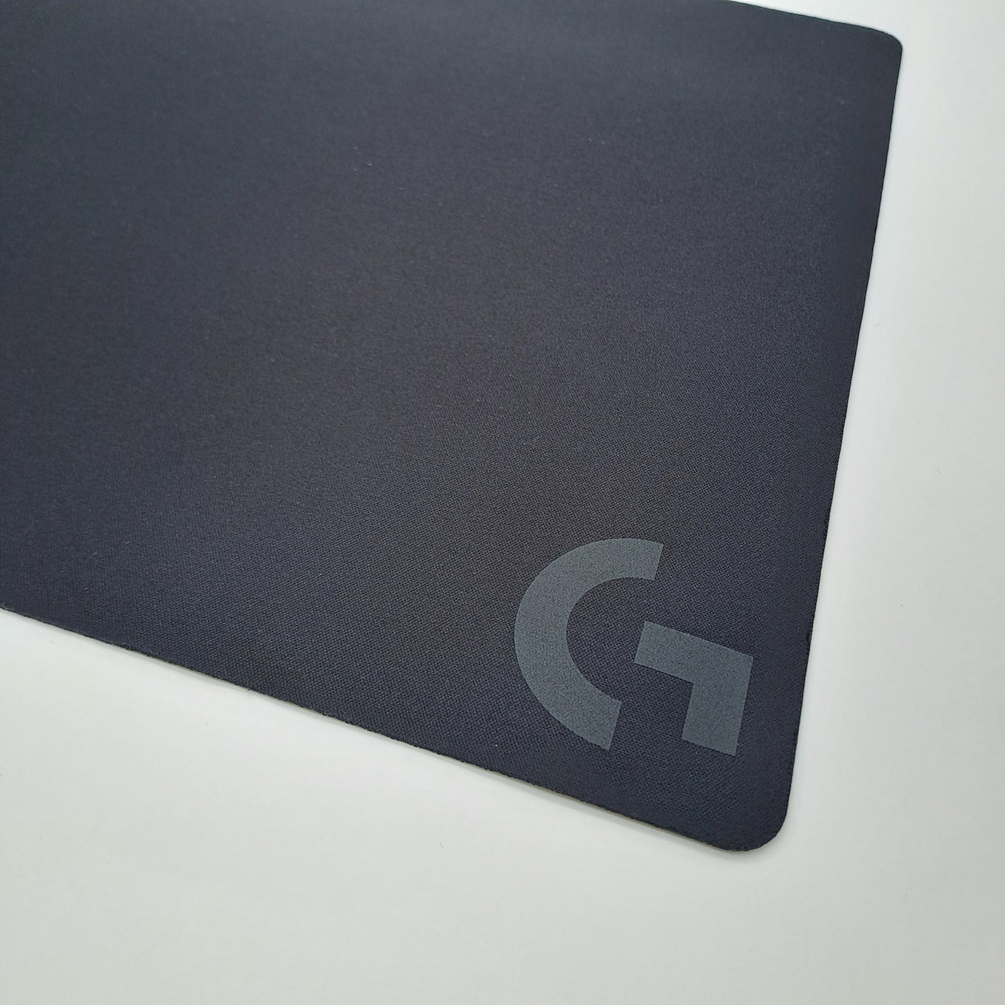 Logitech G G240 Gaming Mouse Pad in tessuto