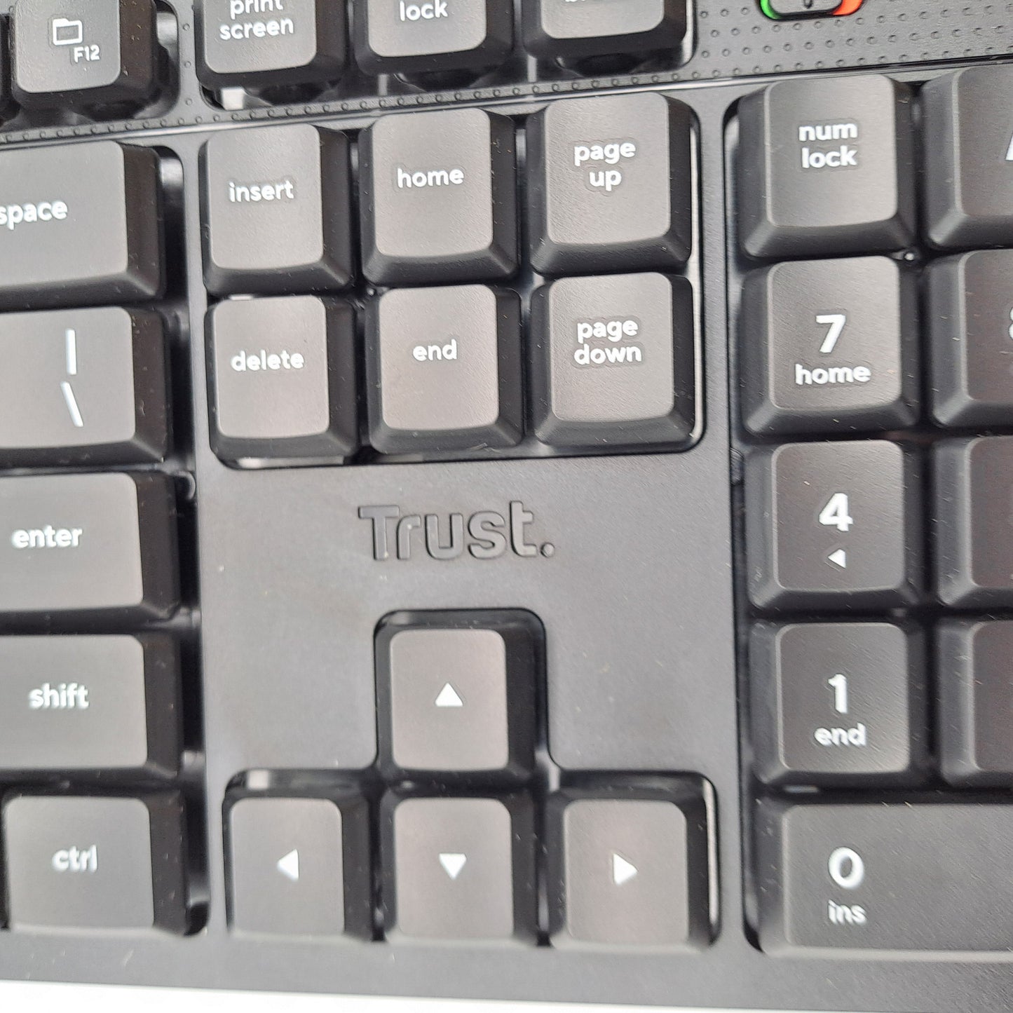 Trust Ody II Tastiera Wireless Silenziosa QWERTY US