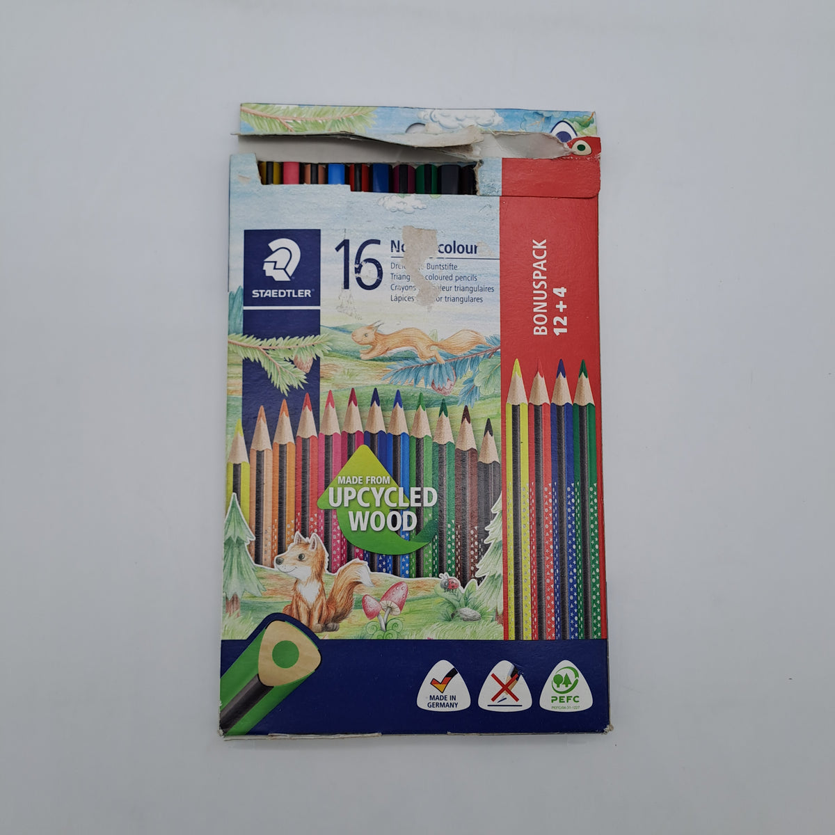 STAEDTLER Noris Colour Matite Colorate Triangolari 16 Colori – Upcycled Wood