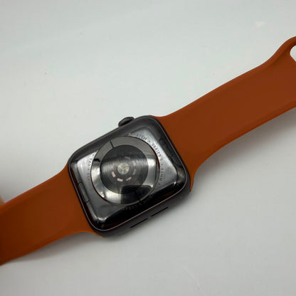 Apple Watch Series 5 44mm GPS + Cellular Aluminum Case