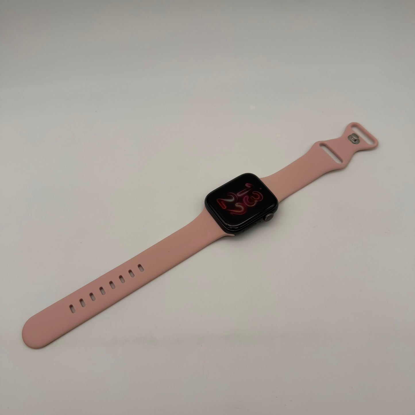 Apple Watch Series 5 44mm GPS + Cellular Aluminum Case