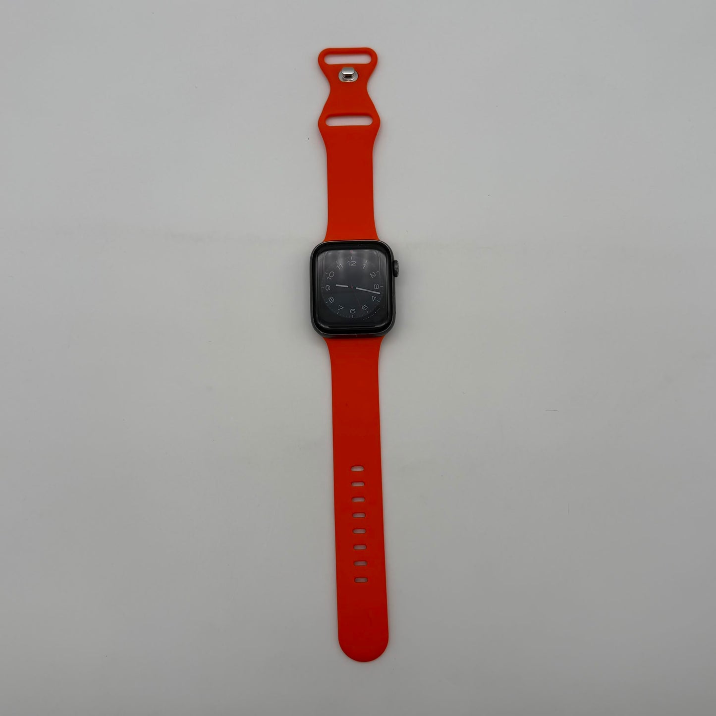 Apple Watch Series 5 44mm GPS + Cellular Aluminum Case