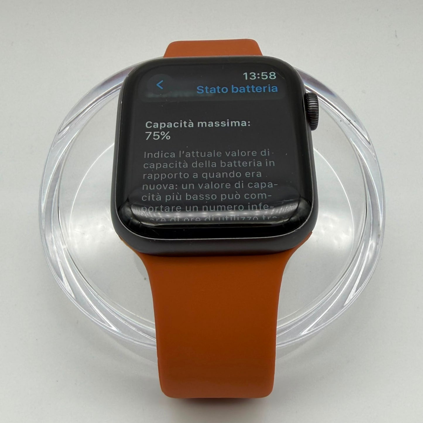 Apple Watch Series 5 44mm GPS + Cellular Aluminum Case
