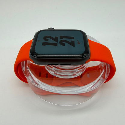 Apple Watch Series 5 Nike 44mm GPS + Cellular Aluminum Case