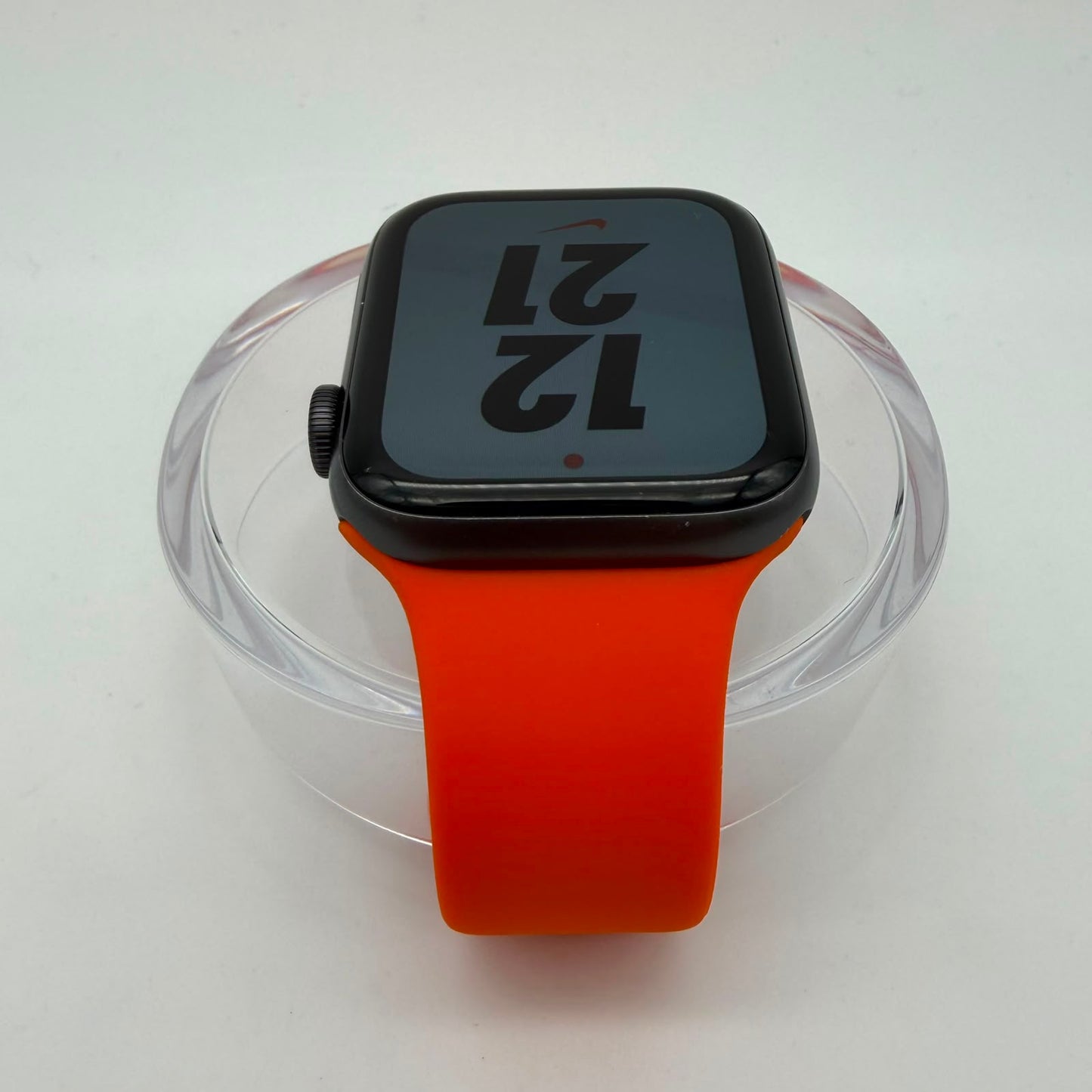 Apple Watch Series 5 Nike 44mm GPS + Cellular Aluminum Case