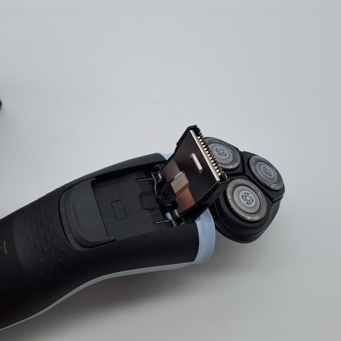 Philips Shaver 3000X Series – Rasoio elettrico Wet & Dry