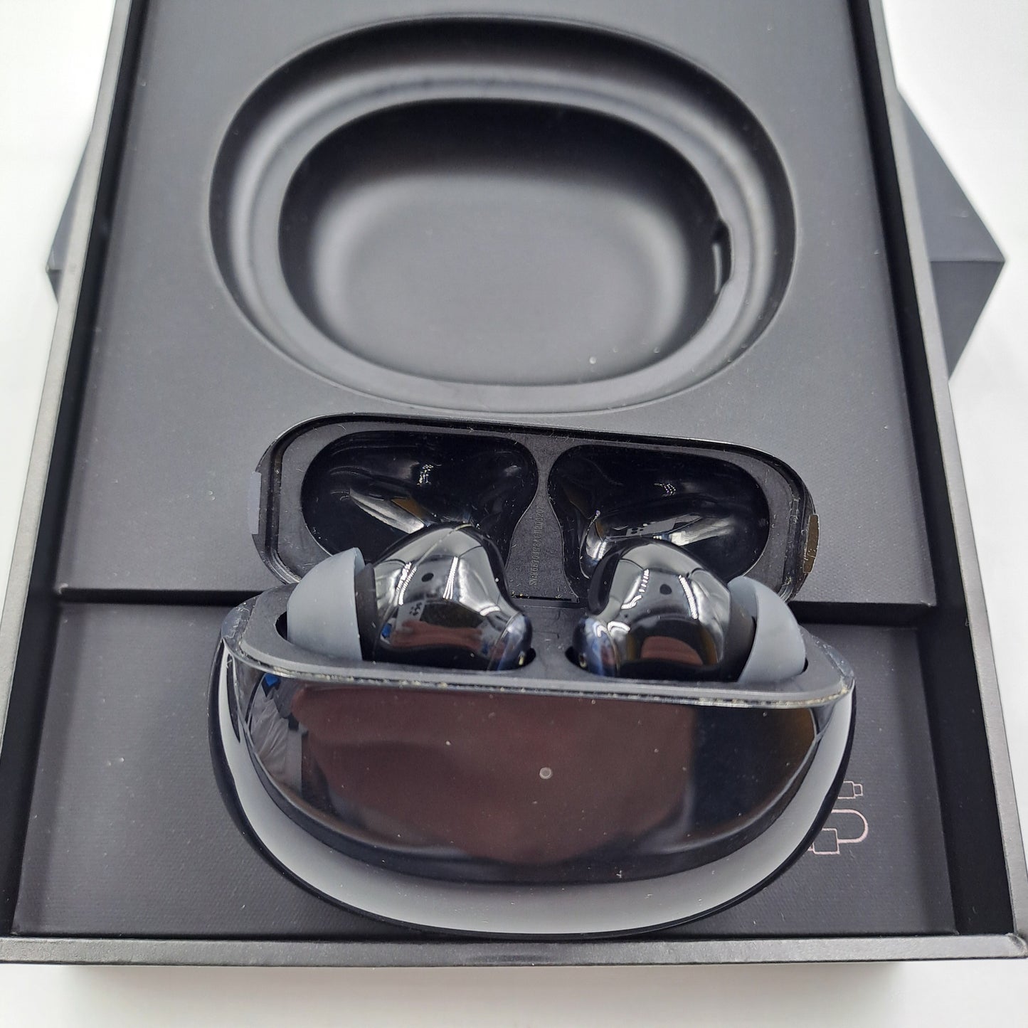 Oppo Enco X – True Wireless Earbuds with Active Noise Cancellation