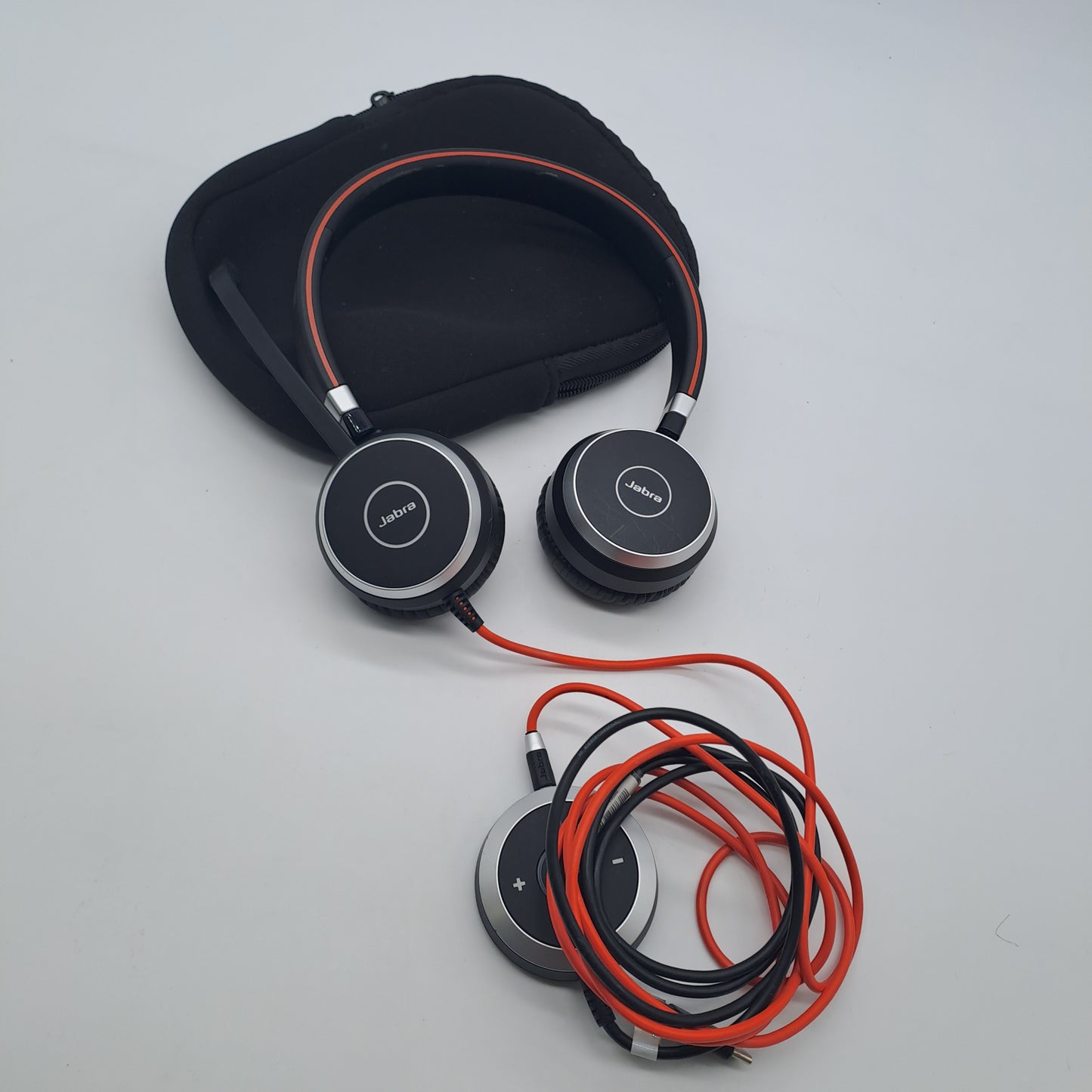 Casque Jabra Evolve 40 MS stéréo filaire avec microphone et contrôleur