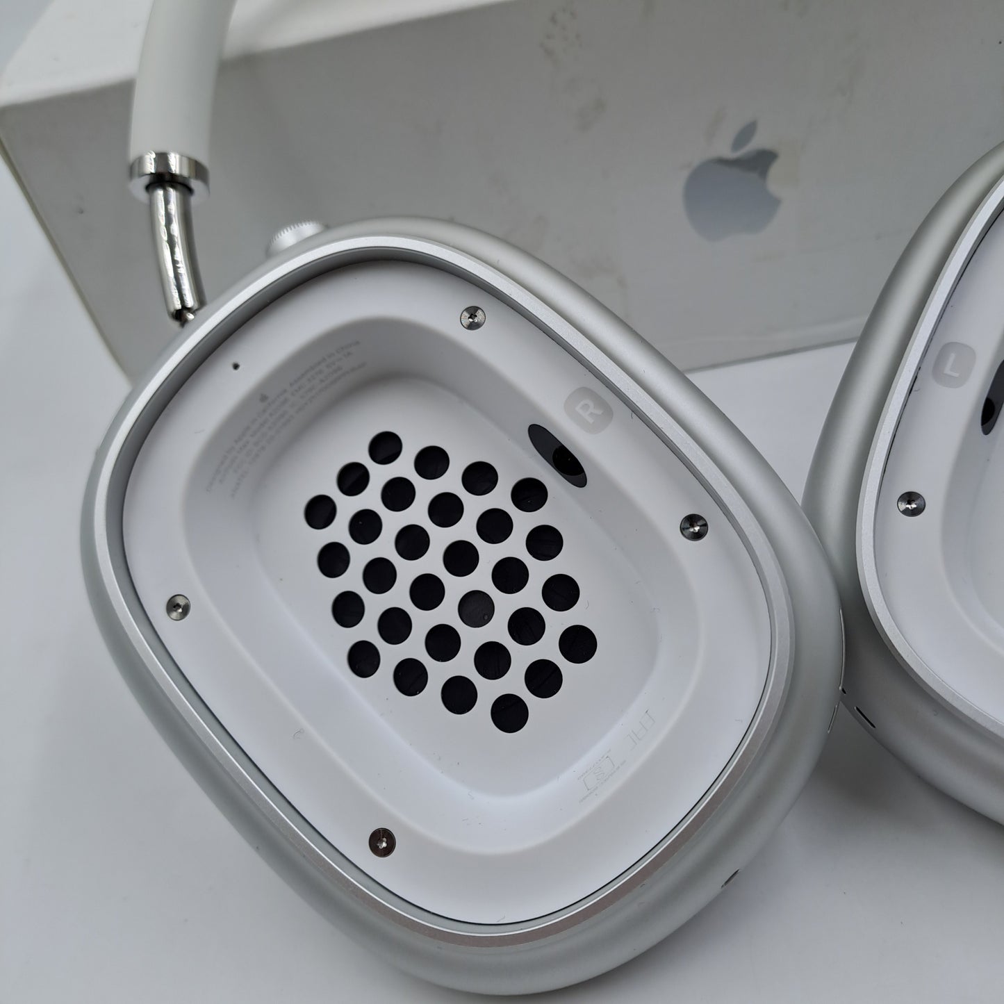 Apple AirPods Max Silver