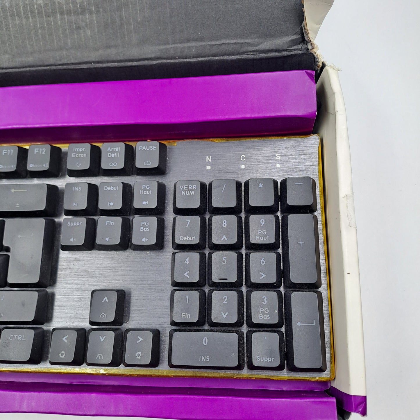 Cooler Master SK652 – Teclado mecánico de tamaño completo y perfil bajo