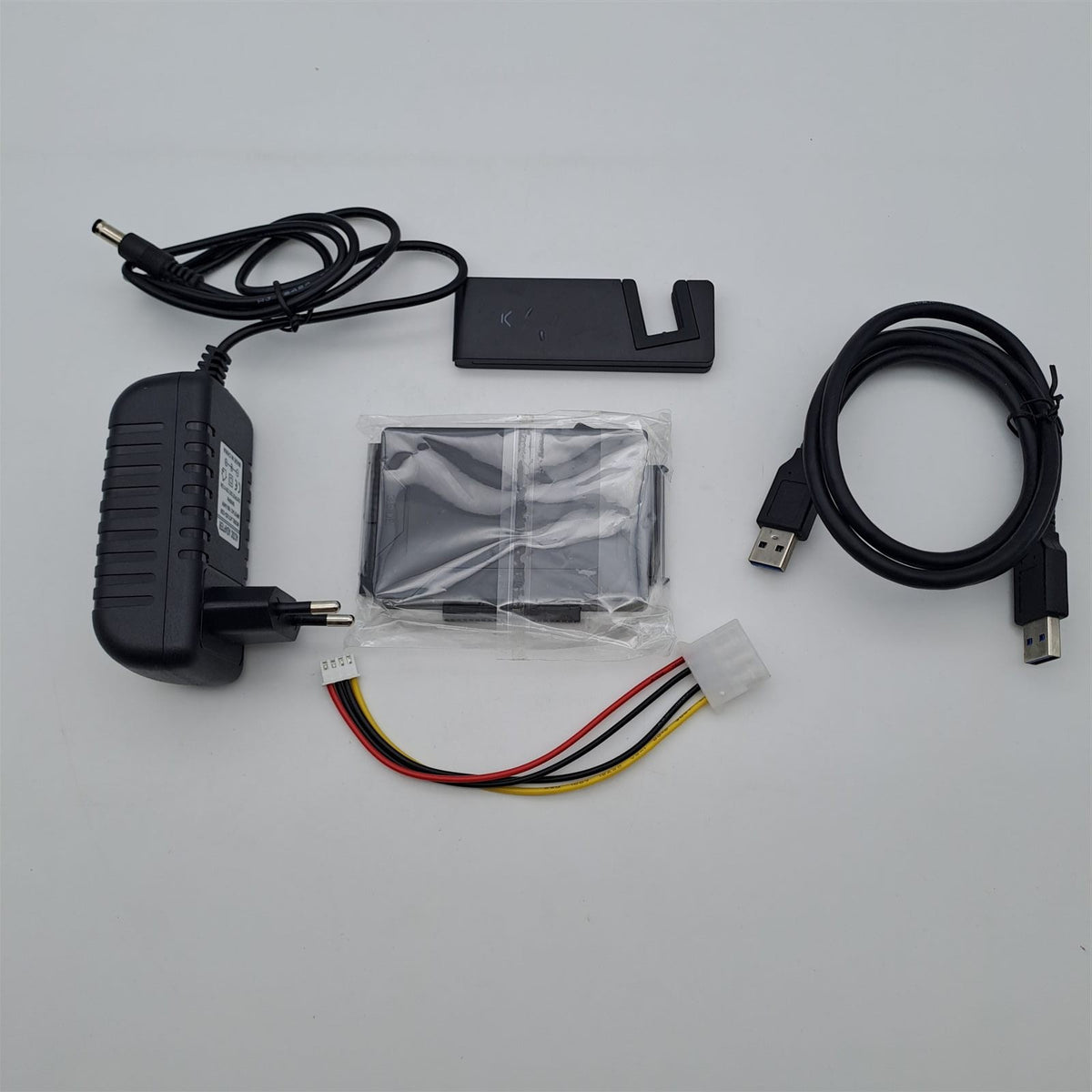 AGPTEK Adattatore USB 3.0 IDE/SATA per HDD SSD 2,5" e 3,5"