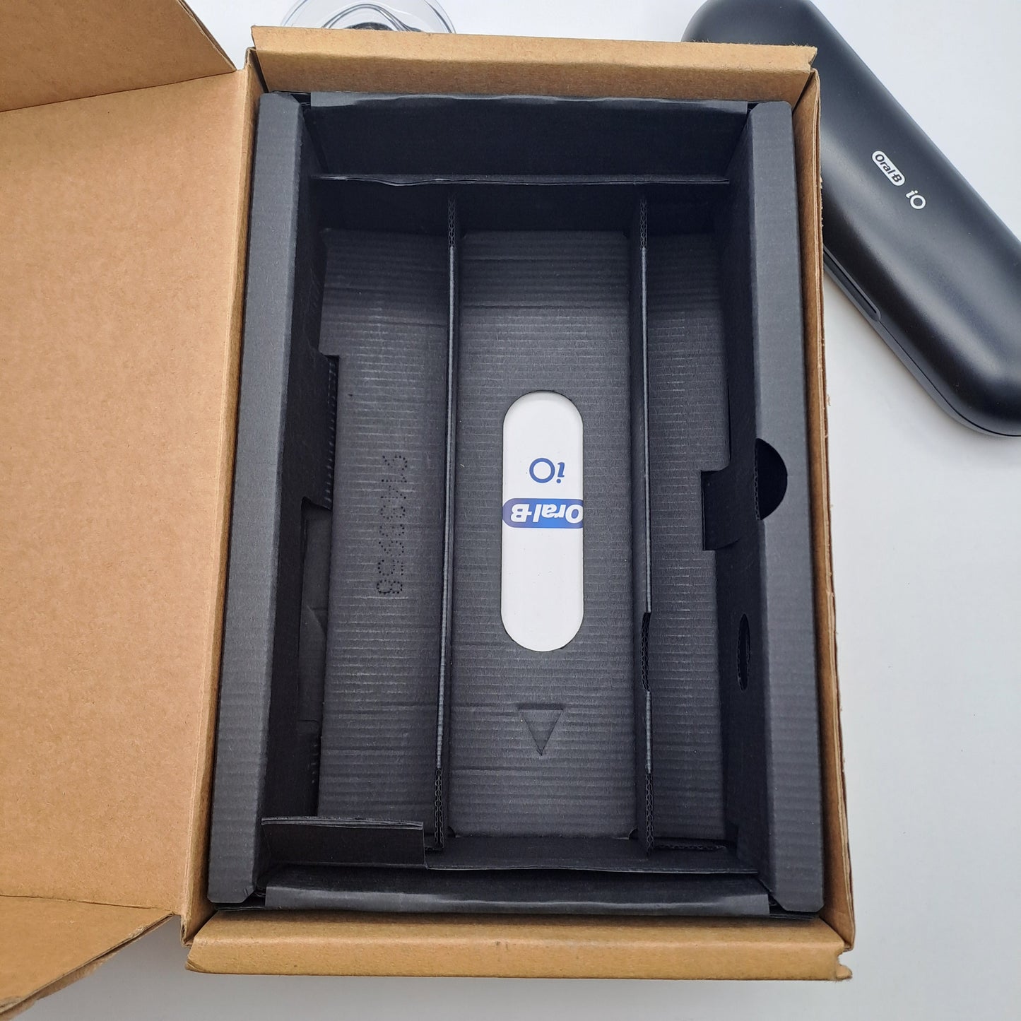 Oral-B iO 8 Duo Plus Edition Twin Pack - Spazzolini Elettrici