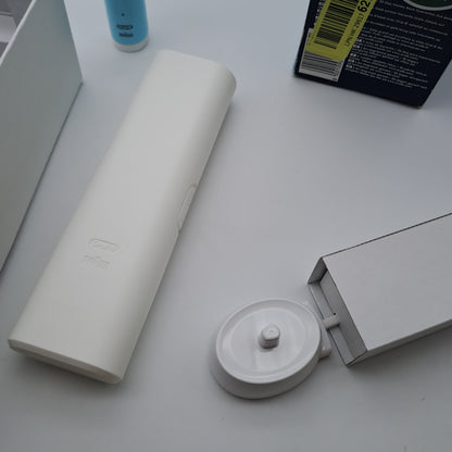 Oral-B Pro Series 1 Travel Edition Spazzolino elettrico