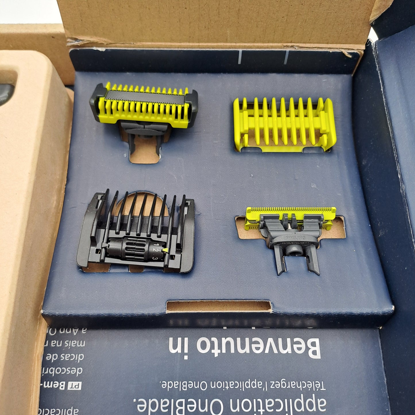 Philips OneBlade – Rasoio Elettrico 5-in-1
