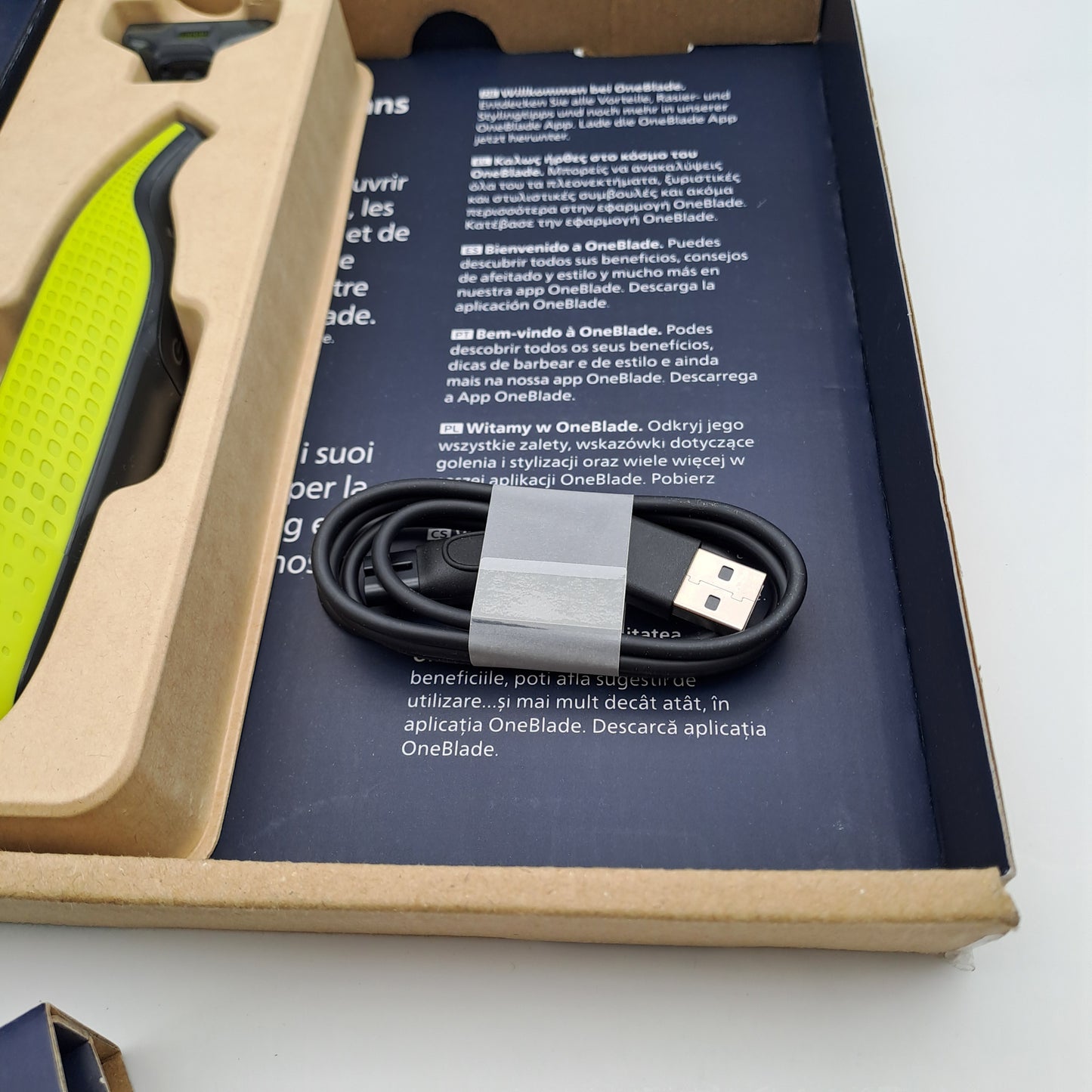 Philips OneBlade – Rasoio Elettrico 5-in-1
