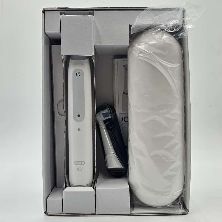 Oral-B iO Series 4 Spazzolino Elettrico