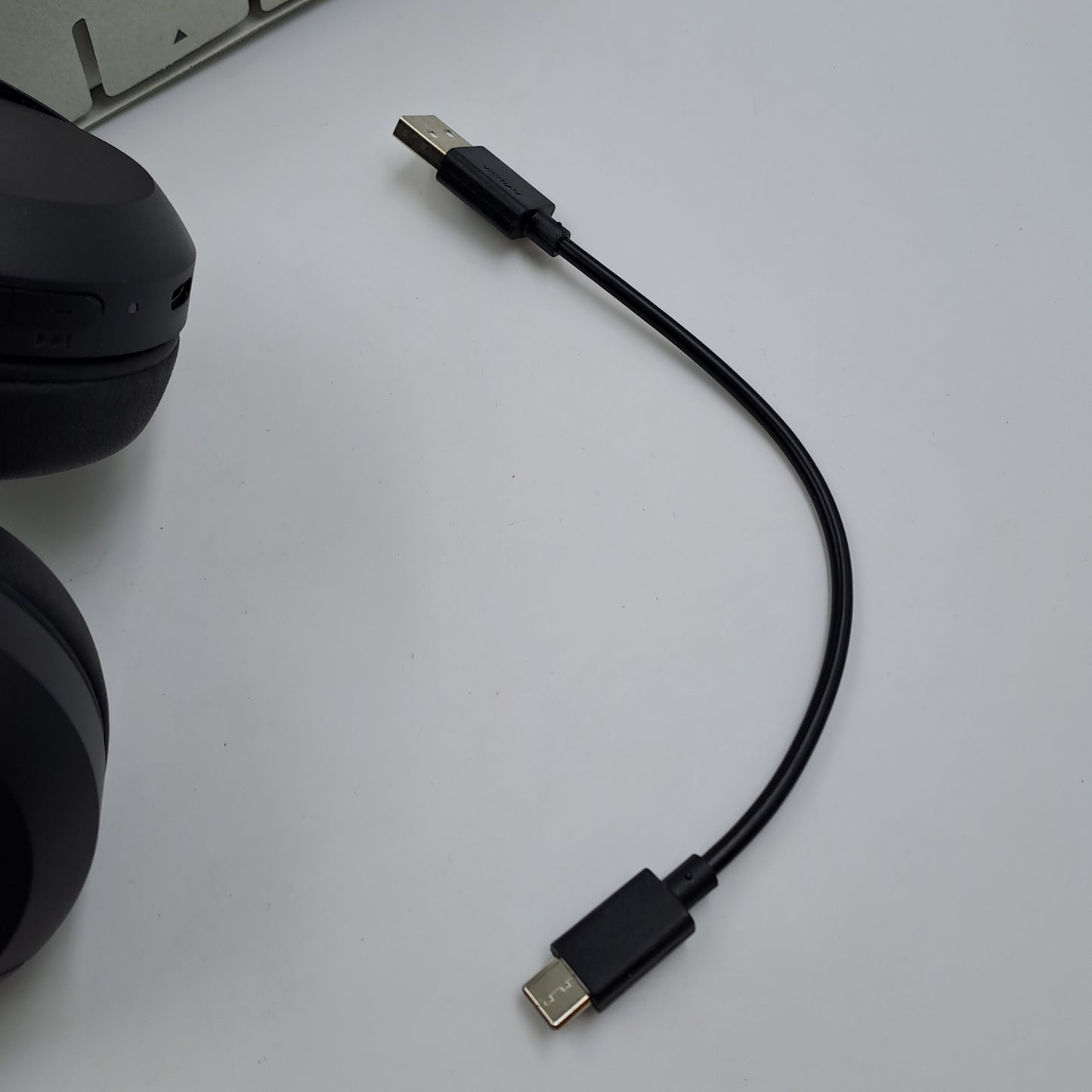 Sony WH-CH520 – Wireless Bluetooth Over-Ear Headphones