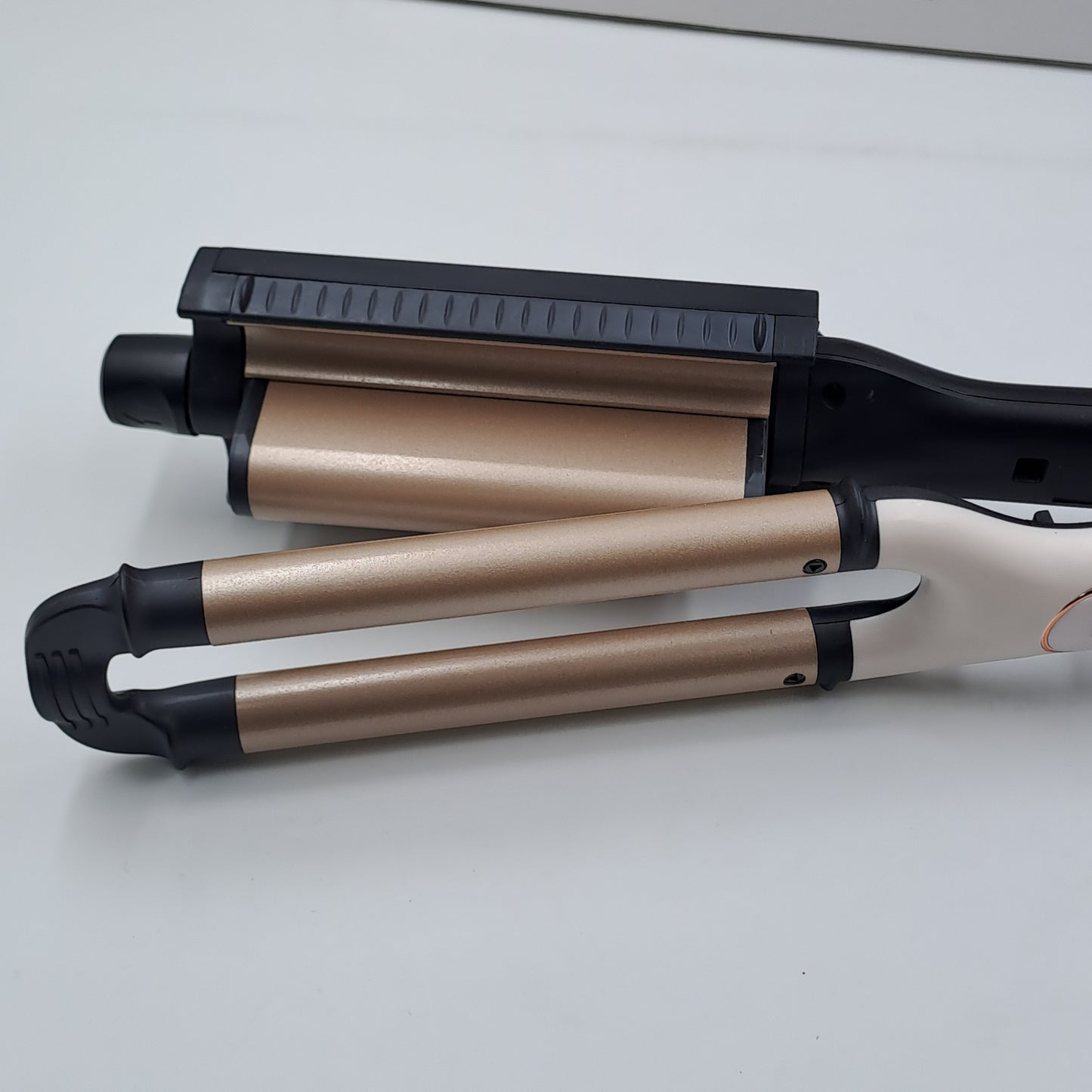 Remington ProLuxe 4-in-1 Adjustable Waver