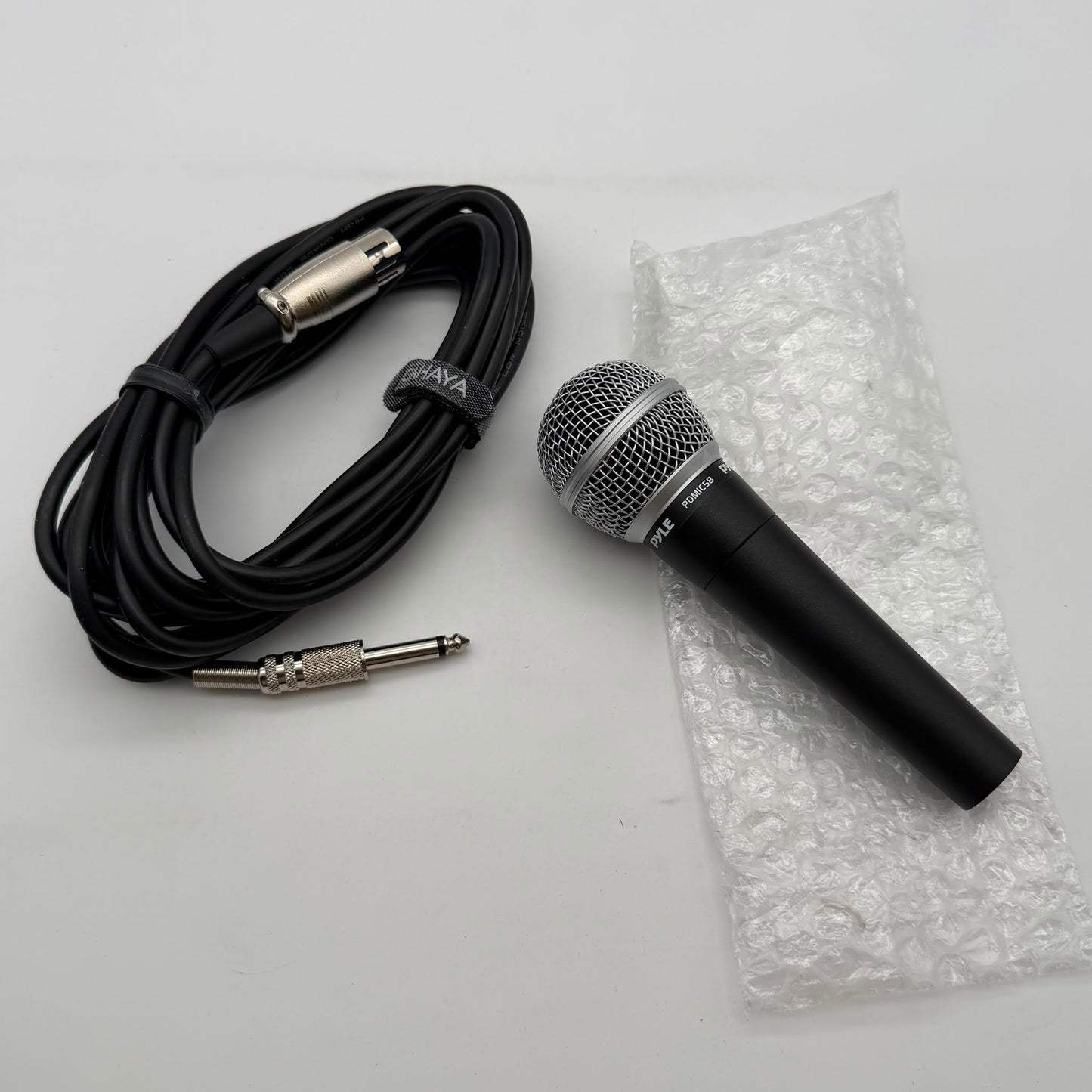 Pyle Professional Moving Coil Dynamic Handheld Microphone
