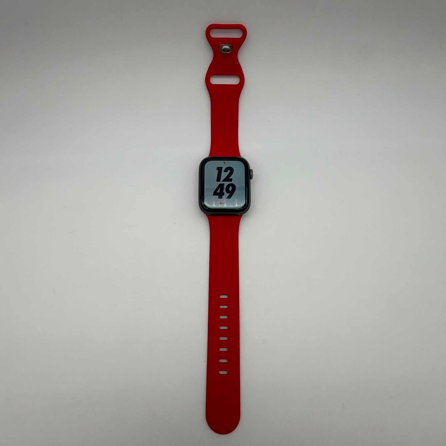 Apple Watch Series 5 44mm GPS + Cellular Aluminum Case