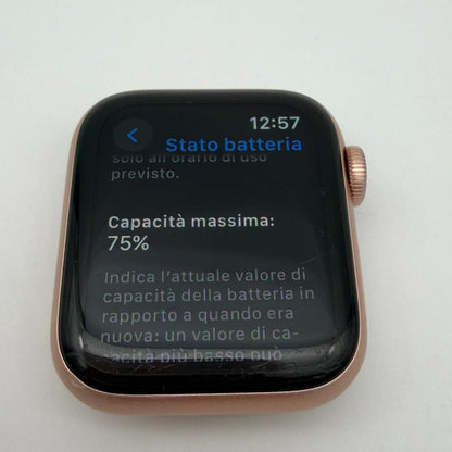 Apple Watch Series 6 40mm GPS Aluminum Case